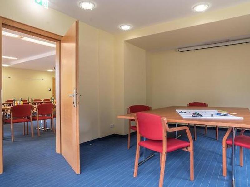 EC688AFBCD8247EFC8742B4757046212