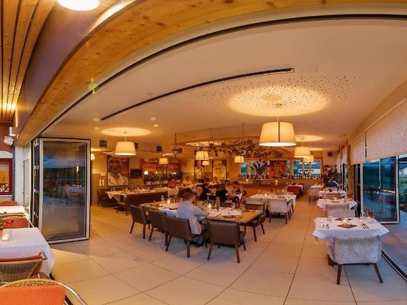 9FB556F6BB22204169CFFE3AE4D5E878