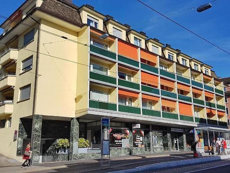 C886B3851615C62BCC125FBEF38285C4