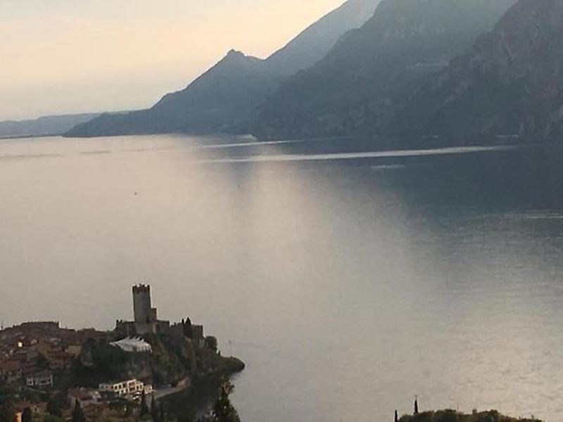 71DE6D9FE18815D4B938042E84A7DB05