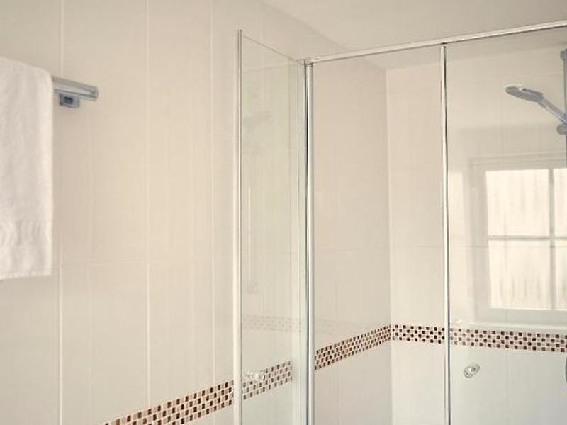 37BAAA44D995A2C3036F16B891FB4EBB