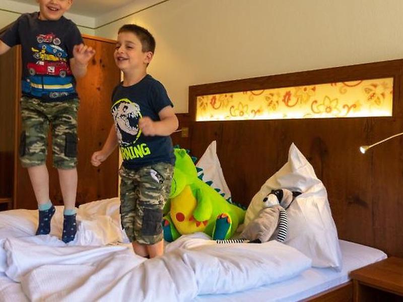 807694BF6062E6C0ABAA80FB831BEDEE