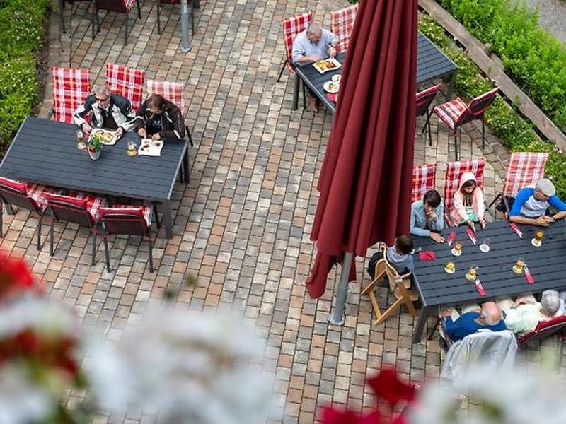 391B58130726657CFCB7CC7EC852DDE9