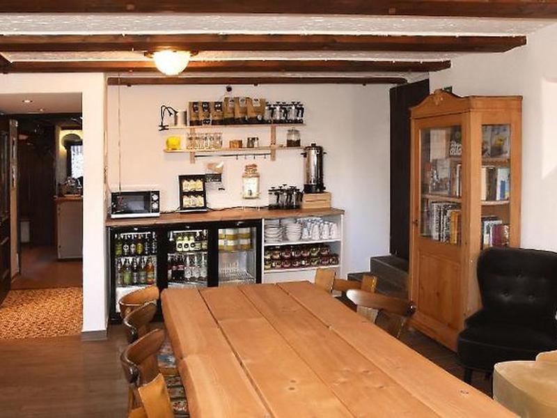 B6E3E3FCFDC47ECD0B368F72FA3D6426