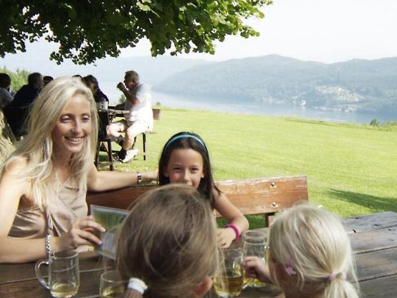 A935760BCB442EF68A0BBF8C17B62EB2