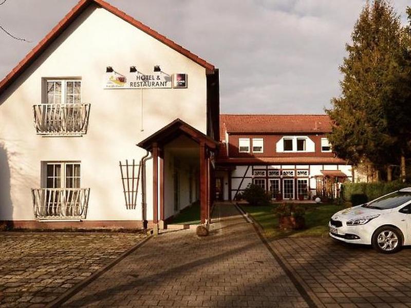 03EC2179F9CEE940FBA1CAA39322283E