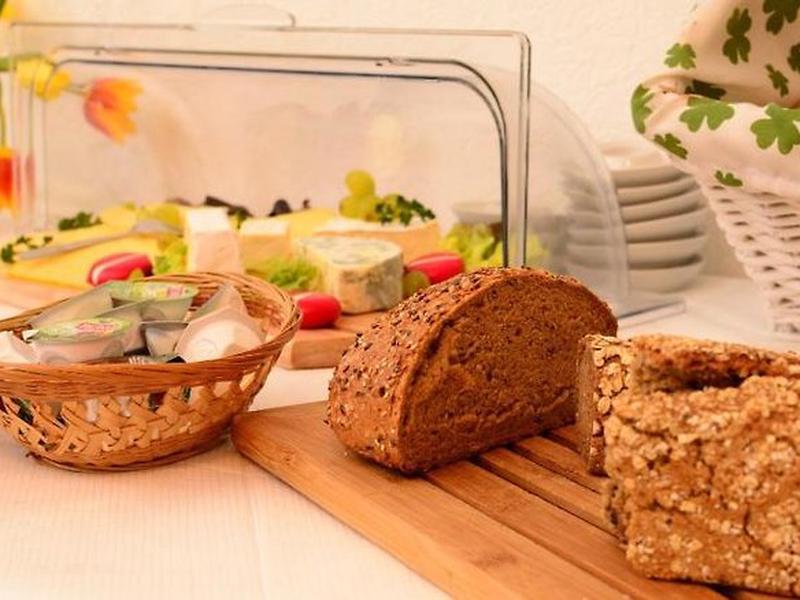 966ECD83ECD3D4406071B718D1F31074