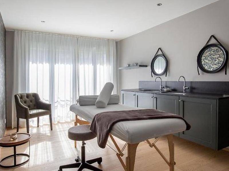 0015DCF0CCEEC431594BEA9030EB9875