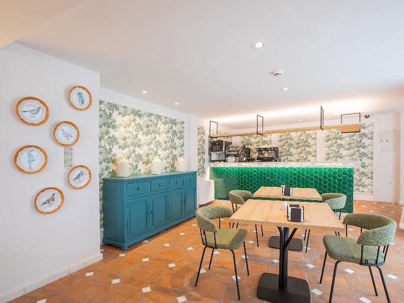 8F08F09B14F17116615EEF47ACCD1BCC