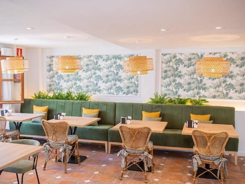 E1EEB196F8D12F4D2B4570BE10AA96E6