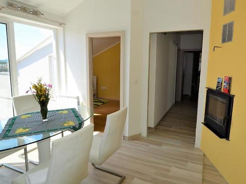 EE8F07133A328349A2520CD936FE5B3B