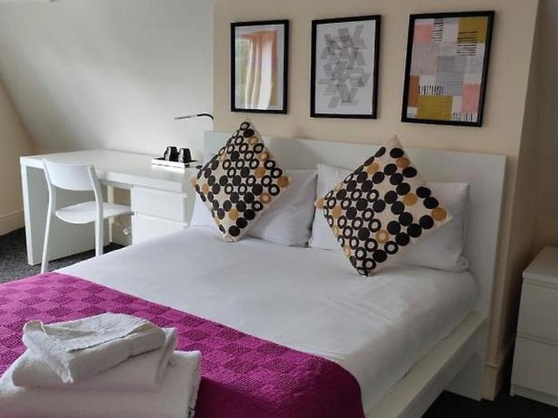 E5348CE1D6B9852F348A7233C1D89524