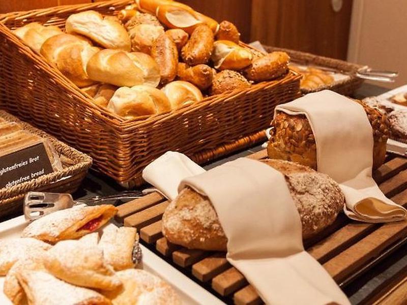 0486DBA8F383418021311F6E1D36C666