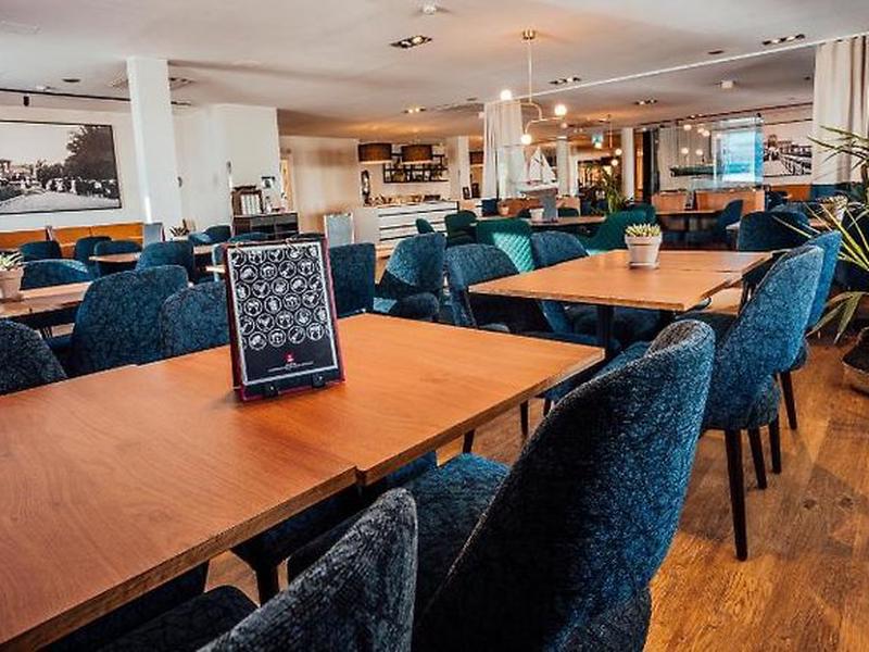 04C3B4DBC6E89C0322526605CA3CBA2E