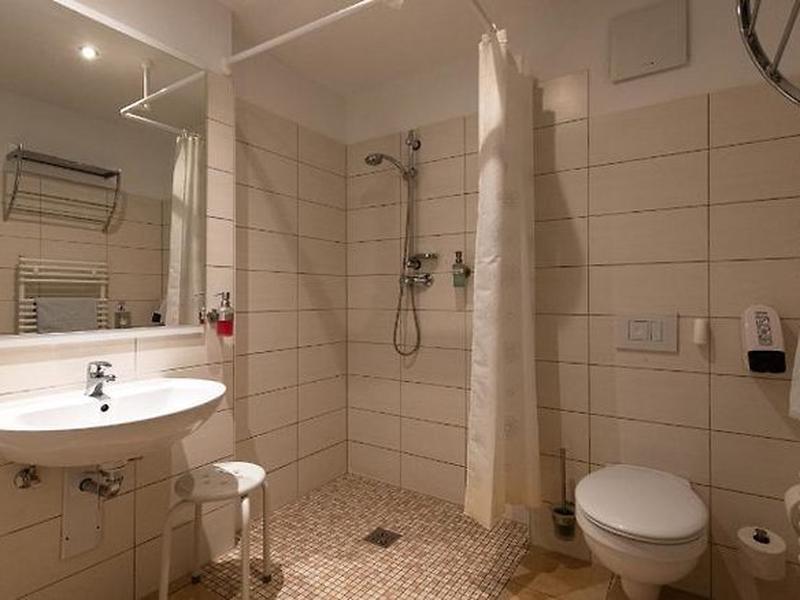 85EEF7630E1DA5729A5B76F8DCD263A3