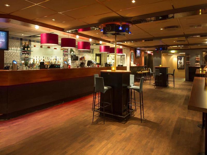 97F83DF95ABD1E18D4023DA6B7B30027