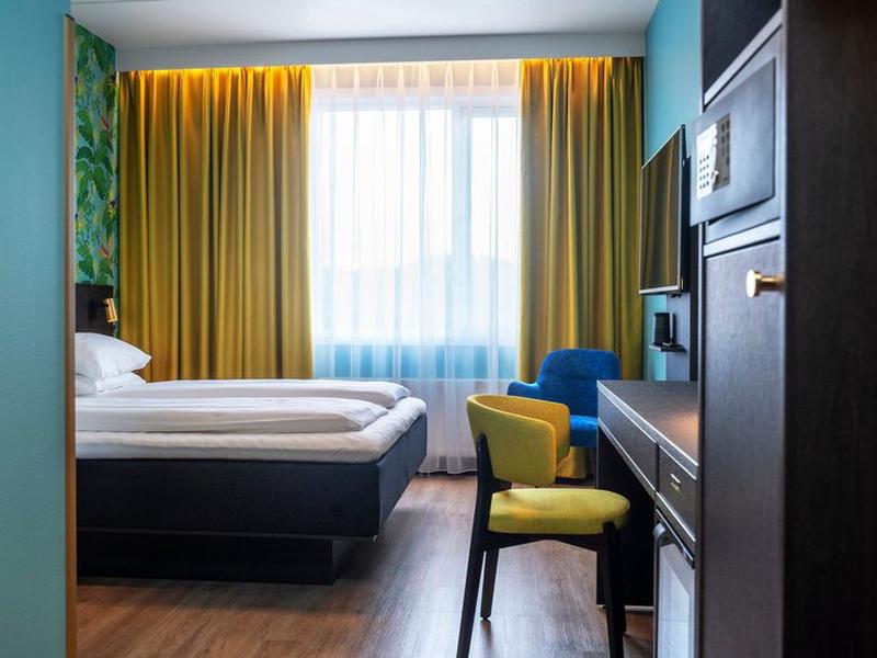 082E81CB3F1814FC5AC2C4835B1C38E5