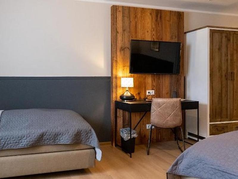 BB2C3156097A4D79F583C2F986FFC74B