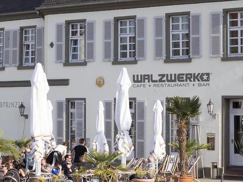 5EA79483268D314F8A32EBAC4F366A37