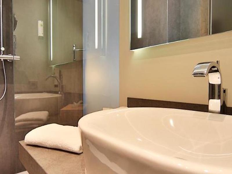 8AE084906CE407F86651F42D1BD1C498