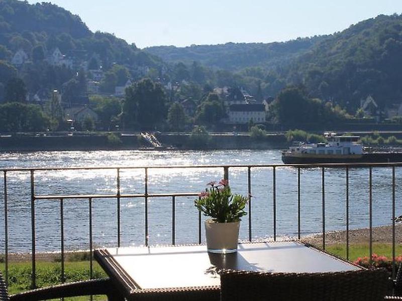 AF53472B2C2CEB6F28E96171E0B48420