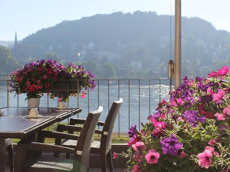 3034AE68F4A3B8732BDBE54ABEF974A5