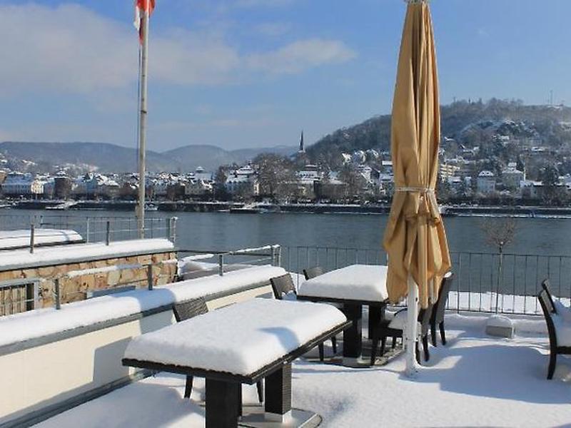 57A605D8F49D4FD1E240289F54CF9117