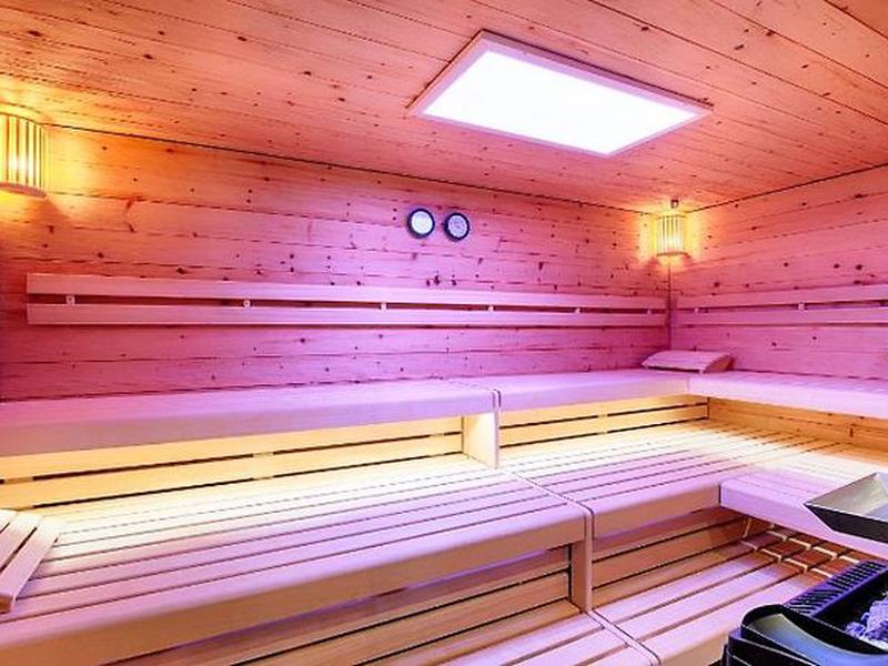 6988E3E376B0455C17B55B1FF5349A0F