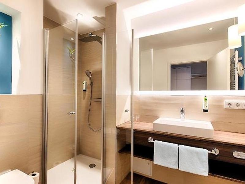 4282ACAA2983571F037BA63E728BEE13