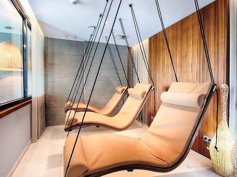 CB614E081D88E696B773704229918DB0