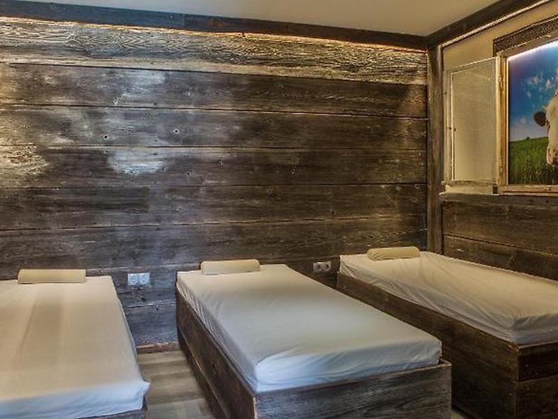 1C61421B96CEB50AD648303DFB3488D7