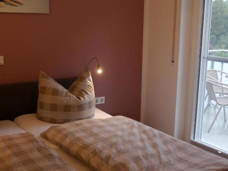 5B8D5615A6981682D0C9B6AE23624A41