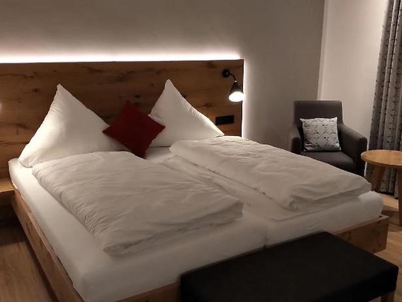 B6A836573E5E0D3D44449393B4AF24E5