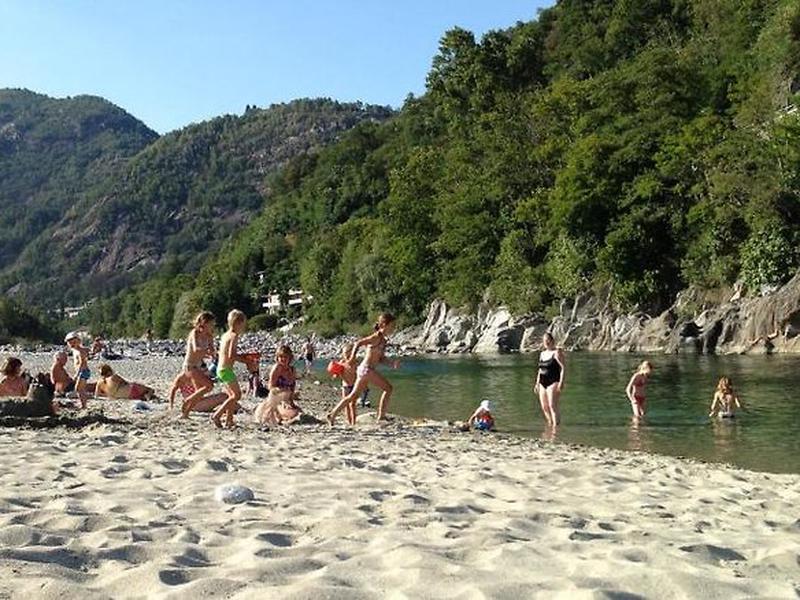 1BE0D5FC4FD3B33A4F70337E43FFA2A7