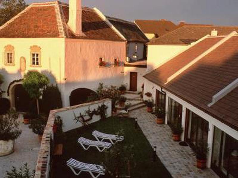 A024E0926429877C70C798709C3DCF23