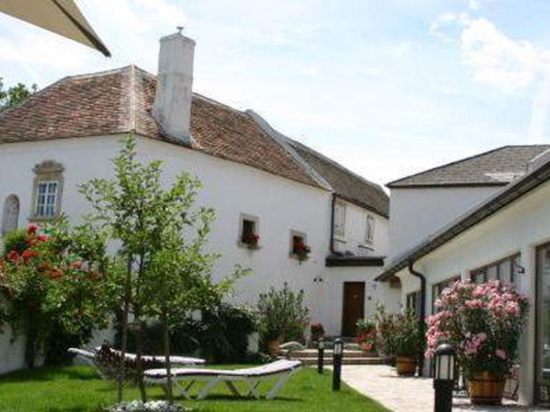 09E3BB34381A022D513CBB15D91C0F66