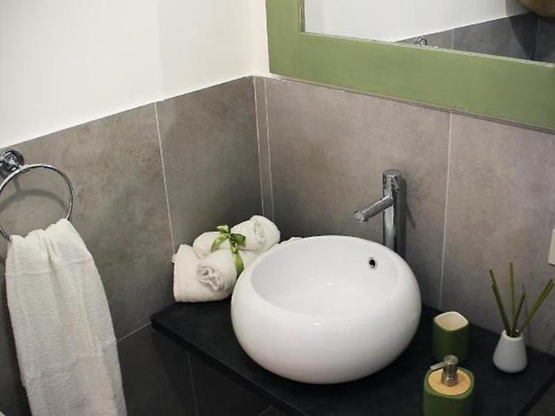 742104277F26E590DF63E4CBCE00C3AF