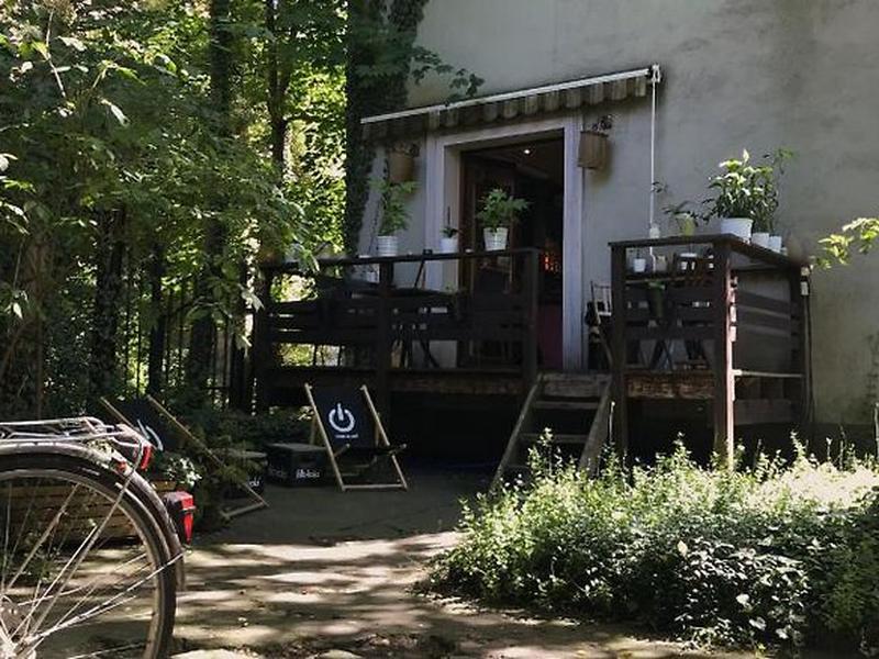 4C6B5BA3D042797061951B4FC2F3713F