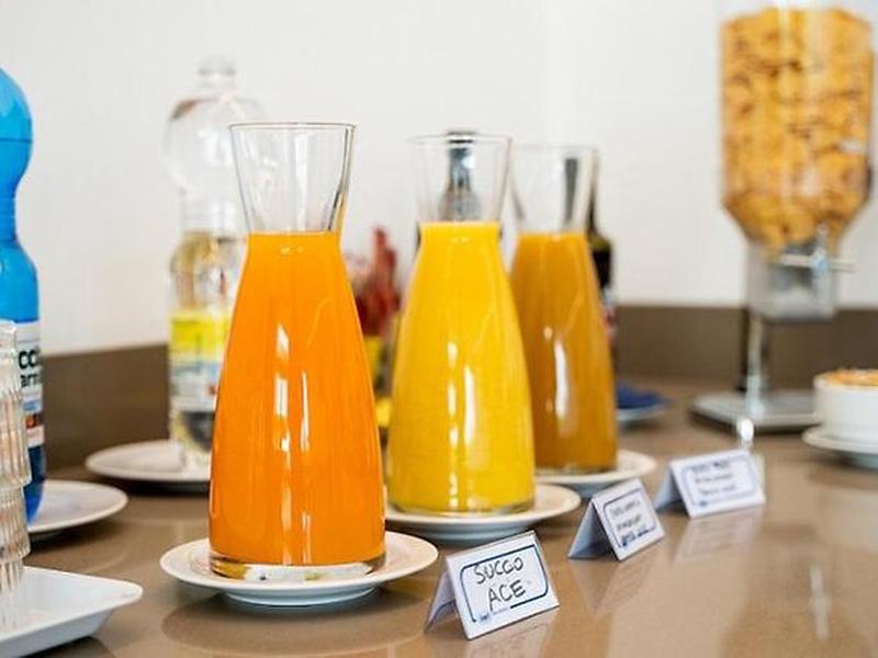 E8D3A2BDB9D1A37AD948893E1F82001D