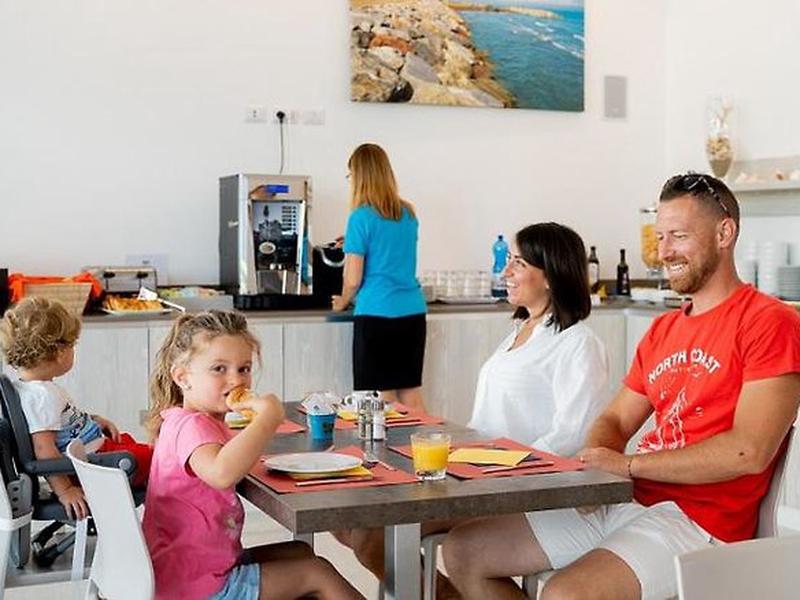 BFE7B82848D1EF31EC240DB94DFD619B