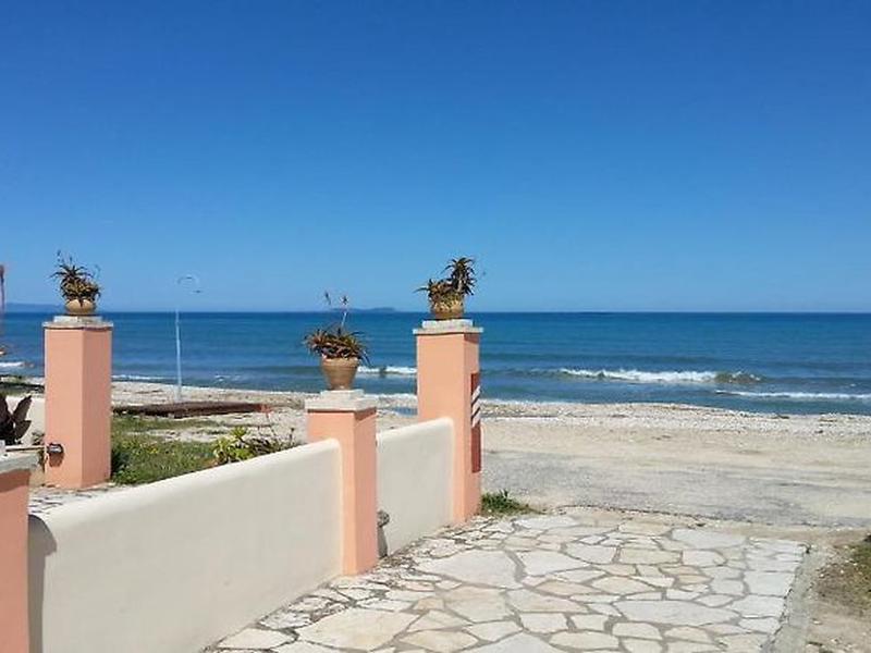 7299EFABE12C8BDAFA497C3906E0EC7C