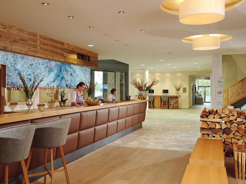 57108C3F05CA8CBEEE917D4048FAD6F7