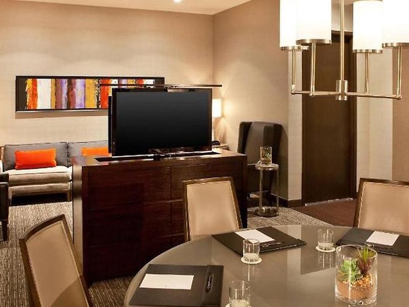 E896AC3AA8F97E0DAA0593C2BF9E5823