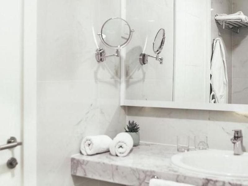 8D6373A7ABF939115A3379F065BC8255