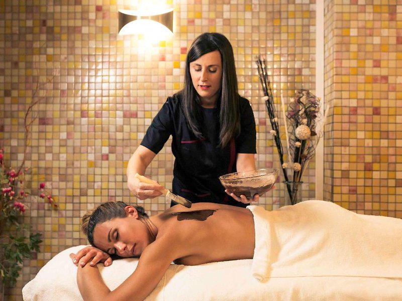 B3A0375C2F62765810BCE3BC484431F7