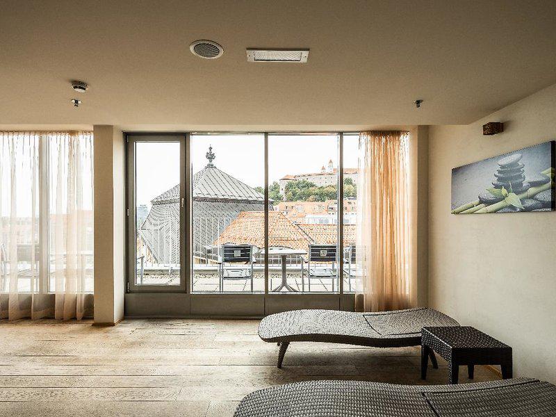 EE2BE228CAC34A936D330902E96A0B58