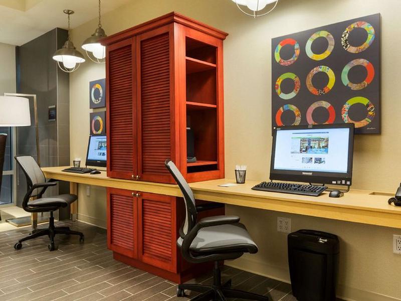 AD3521E2276952AF35BE6C7D92B9457A