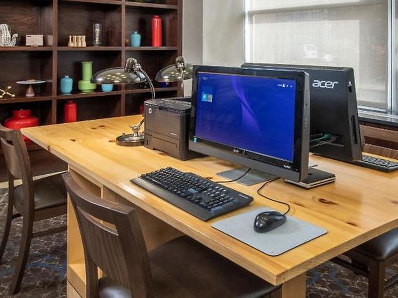 7667113C42F934E53D397AF56840DE78