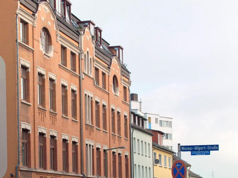 05E2BAFF311BF327D1F49C5E3FED380A