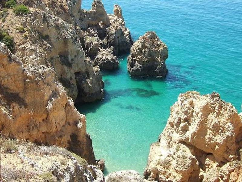 41F7BE6AC2BD83194F16D4F5D941684B